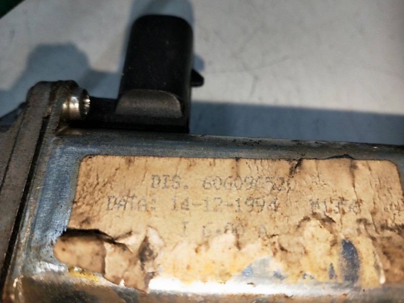 Recambio de elevalunas delantero derecho para alfa romeo 145 referencia OEM IAM 606096520  