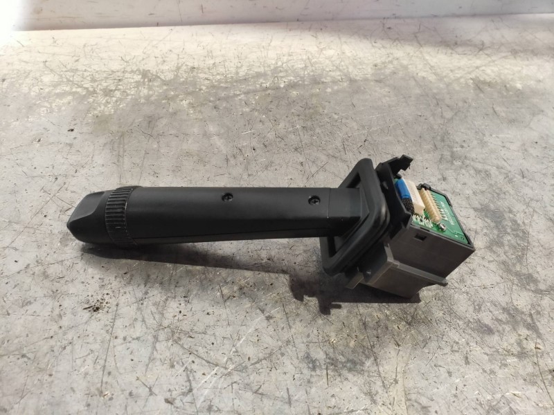 Recambio de mando limpia para volvo xc70 2.4 diesel cat referencia OEM IAM 30768101  