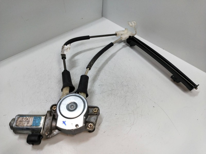 Recambio de elevalunas trasero izquierdo para alfa romeo 147 (190) 1.9 jtd cat referencia OEM IAM 467397950  5P