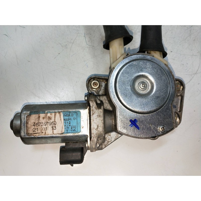 Recambio de elevalunas trasero izquierdo para alfa romeo 147 (190) 1.9 jtd cat referencia OEM IAM 467397950  5P