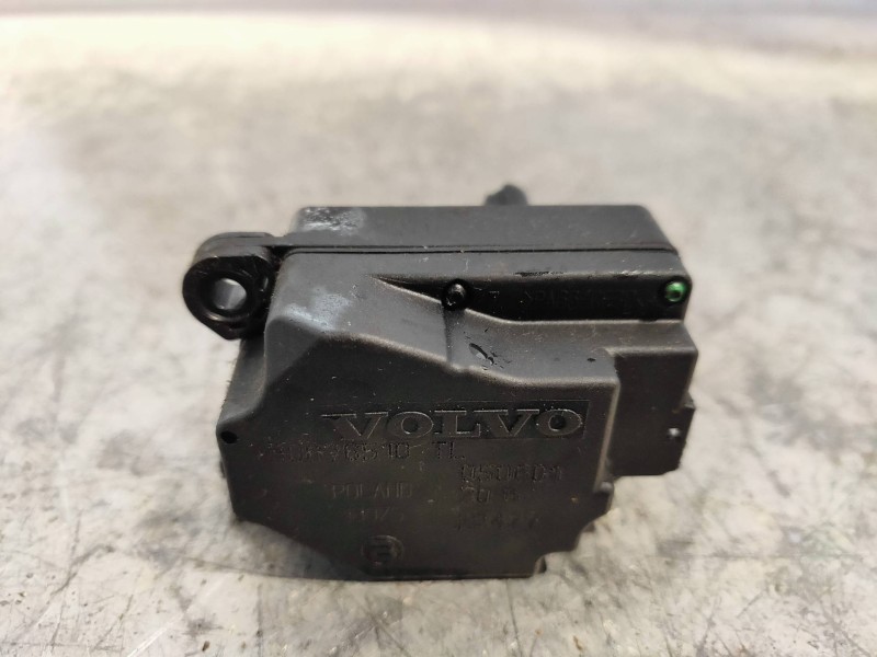 Recambio de motor apertura trampillas climatizador para volvo xc70 2.4 diesel cat referencia OEM IAM 30676511  