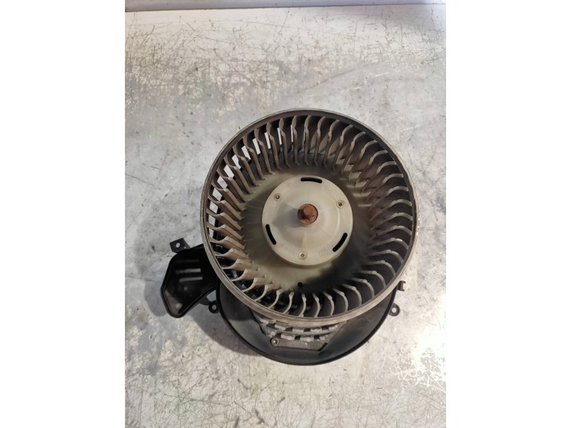 Recambio de motor calefaccion para volvo xc70 2.4 diesel cat referencia OEM IAM   