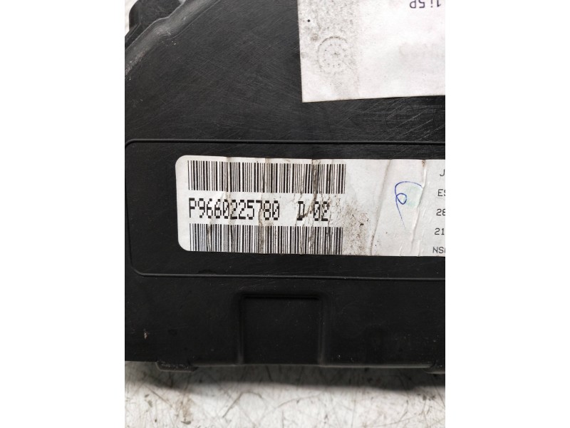 Recambio de cuadro instrumentos para citroen c3 1.1 furio referencia OEM IAM P9660225780 D02 281149726