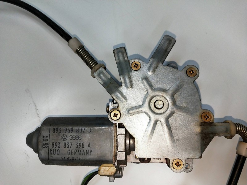 Recambio de elevalunas delantero derecho para audi 80/90 (893) referencia OEM IAM 893959802B 893837398A 4P Recambio de elevalunas delantero derecho para audi 80/90 (893) referencia OEM IAM 893959802B 893837398A 4P