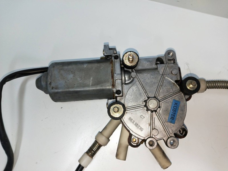 Recambio de elevalunas delantero derecho para audi 80/90 (893) referencia OEM IAM 893959802B893837398A  