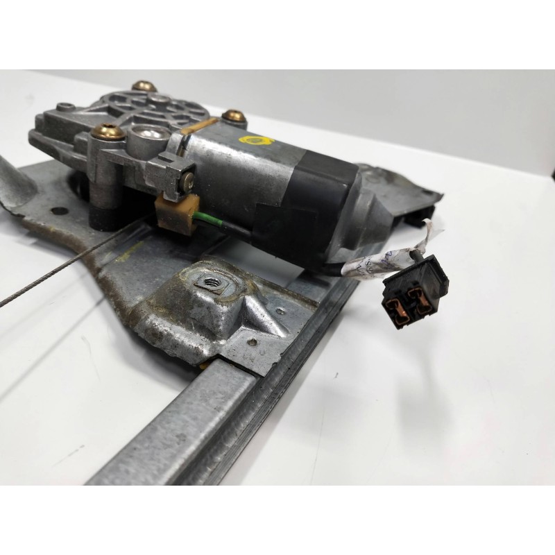 Recambio de elevalunas trasero izquierdo para audi 100 berlina (c4) 2.6 v6 cat (abc) referencia OEM IAM   4P