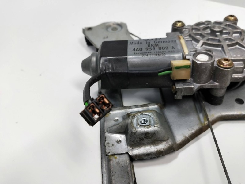 Recambio de elevalunas trasero derecho para audi 100 berlina (c4) 2.3 referencia OEM IAM 4A0959802A  4P