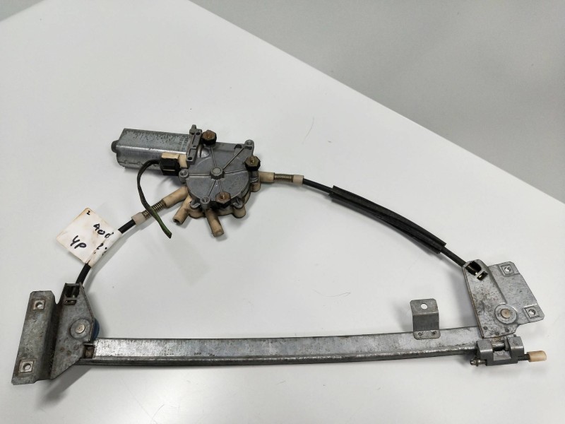 Recambio de elevalunas trasero derecho para audi 100 berlina (443) referencia OEM IAM   4P Recambio de elevalunas trasero derecho para audi 100 berlina (443) referencia OEM IAM   4P