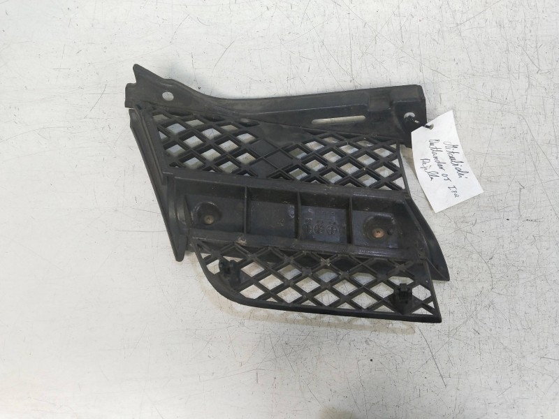 Recambio de rejilla delantera para mitsubishi outlander (cu0w) 2.0 cat referencia OEM IAM   