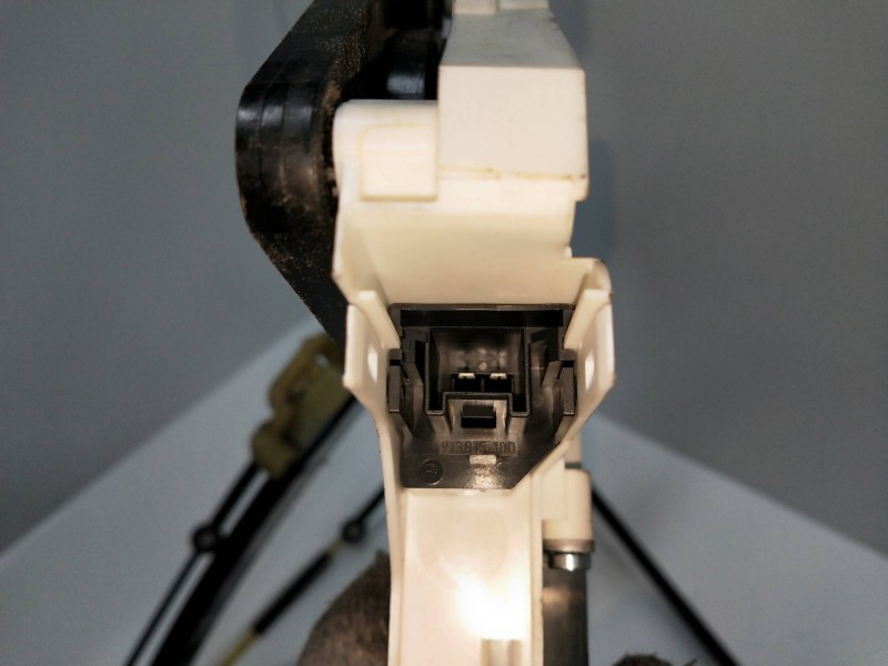 Recambio de elevalunas delantero derecho para audi a1 (8x) 1.6 tdi referencia OEM IAM 8K0959802C 1101A62113110 3P