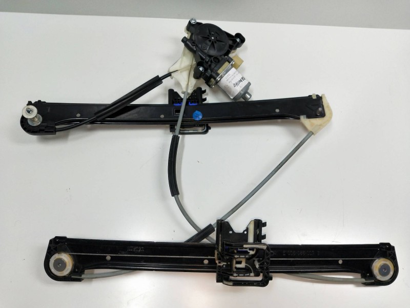 Recambio de elevalunas delantero derecho para audi a3 (8v) 1.6 tdi referencia OEM IAM 850202099 8V4837462 4P