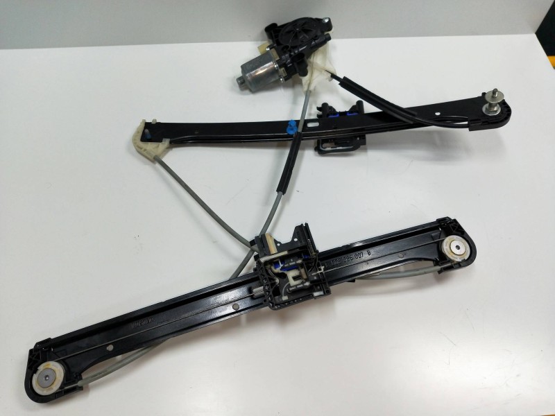 Recambio de elevalunas delantero izquierdo para audi a3 (8v) 1.6 tdi referencia OEM IAM 850202100 8V4837461 4P