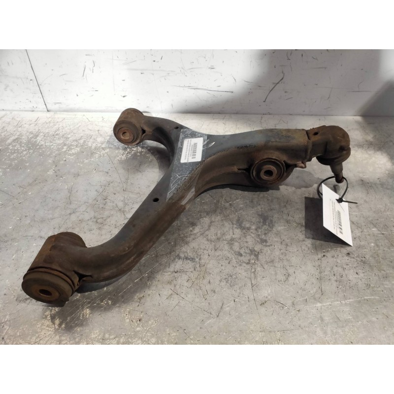 Recambio de brazo suspension inferior delantero izquierdo para ssangyong rexton rx 270 plus / 270 xdi plus referencia OEM IAM   