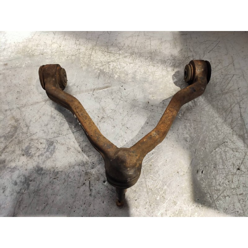 Recambio de brazo suspension superior delantero derecho para ssangyong rexton rx 270 plus / 270 xdi plus referencia OEM IAM   