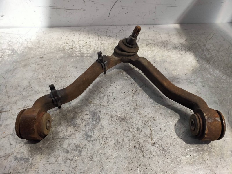 Recambio de brazo suspension superior delantero izquierdo para ssangyong rexton rx 270 plus / 270 xdi plus referencia OEM IAM   