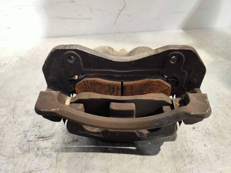 Recambio de pinza freno delantera derecha para ssangyong rexton rx 270 plus / 270 xdi plus referencia OEM IAM BC141096  