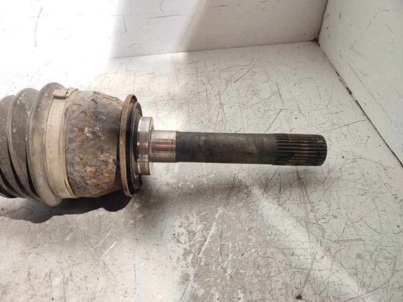 Recambio de transmision delantera izquierda para ssangyong rexton rx 270 plus / 270 xdi plus referencia OEM IAM   