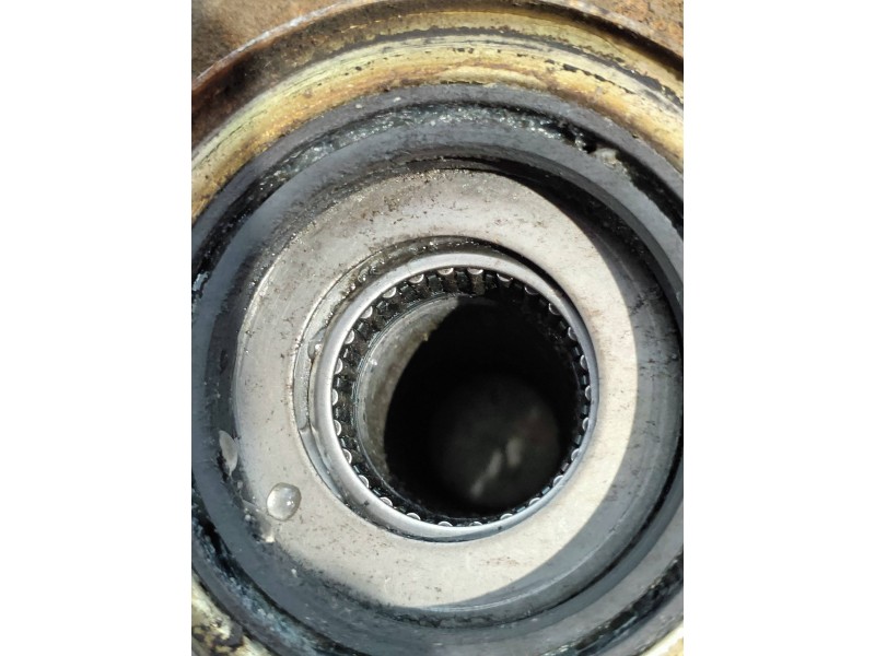 Recambio de mangueta delantera izquierda para ssangyong rexton rx 270 plus / 270 xdi plus referencia OEM IAM   