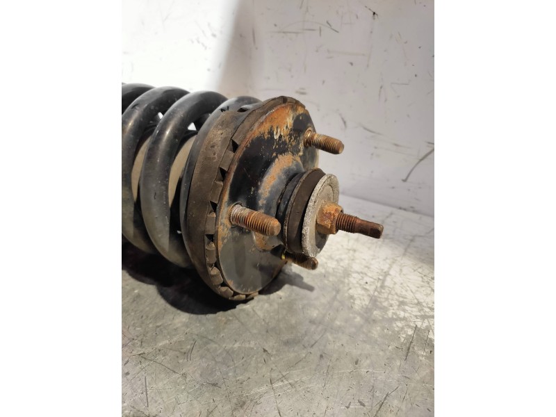 Recambio de amortiguador delantero derecho para ssangyong rexton rx 270 plus / 270 xdi plus referencia OEM IAM   