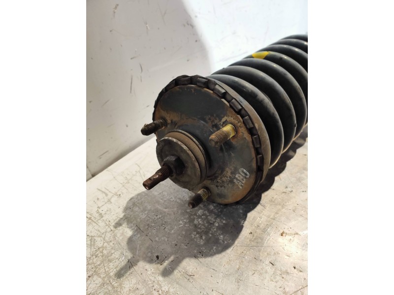 Recambio de amortiguador delantero izquierdo para ssangyong rexton rx 270 plus / 270 xdi plus referencia OEM IAM   