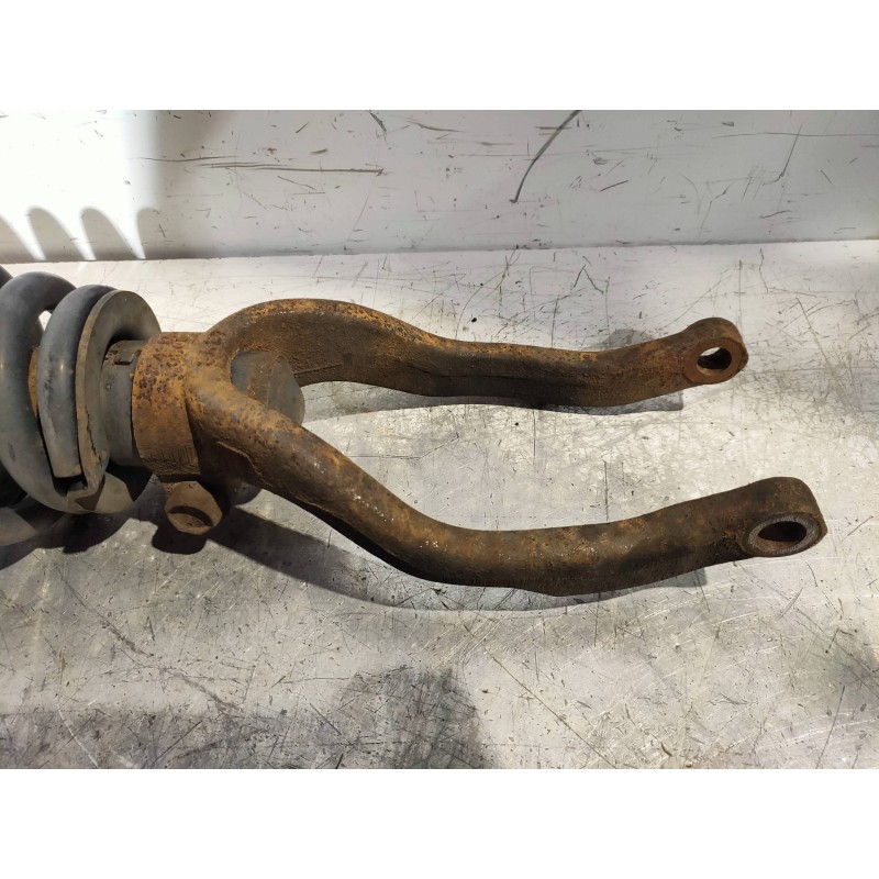 Recambio de amortiguador delantero izquierdo para ssangyong rexton rx 270 plus / 270 xdi plus referencia OEM IAM   