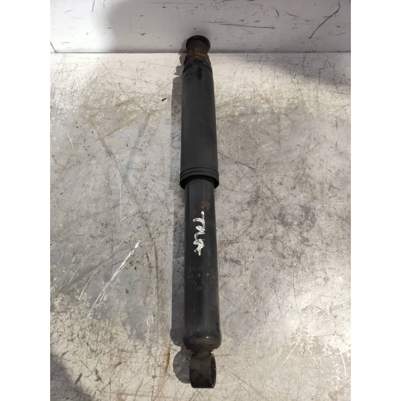 Recambio de amortiguador trasero derecho para ssangyong rexton rx 270 plus / 270 xdi plus referencia OEM IAM 4531008301  