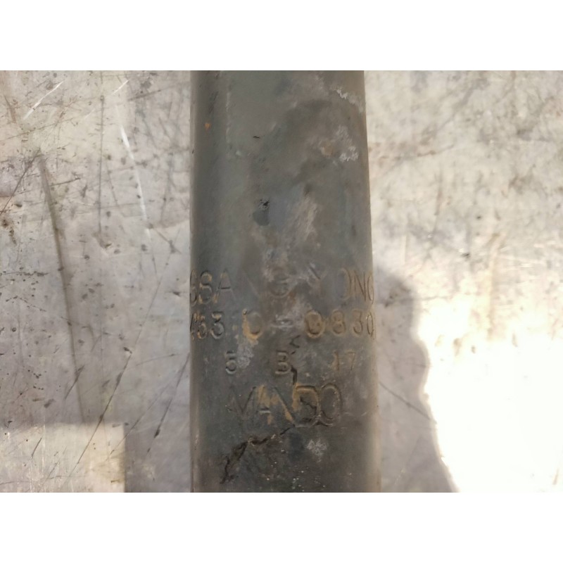 Recambio de amortiguador trasero izquierdo para ssangyong rexton rx 270 plus / 270 xdi plus referencia OEM IAM 453100830  