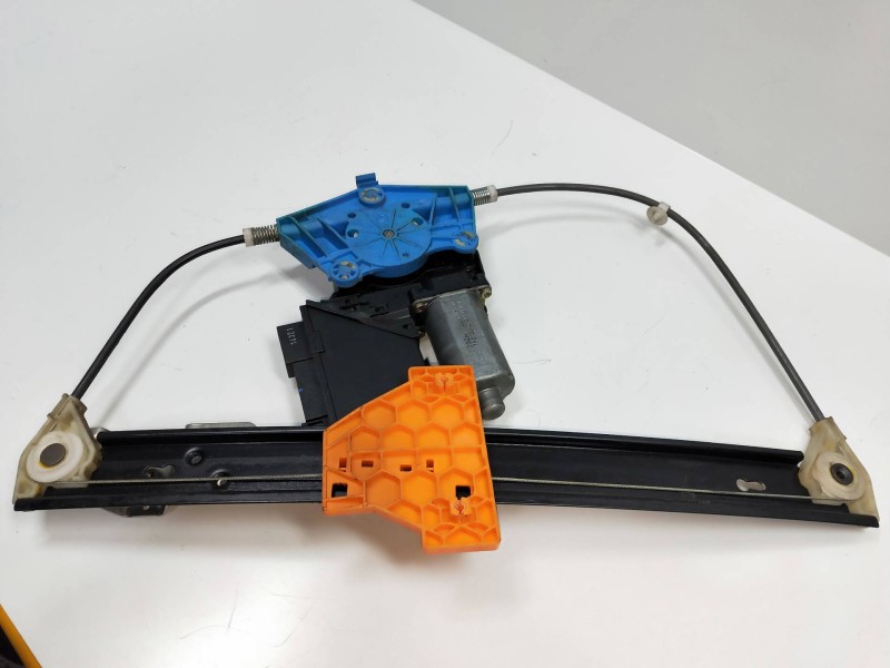 Recambio de elevalunas trasero izquierdo para audi rs4 avant (b5) referencia OEM IAM 0130821767  5P R