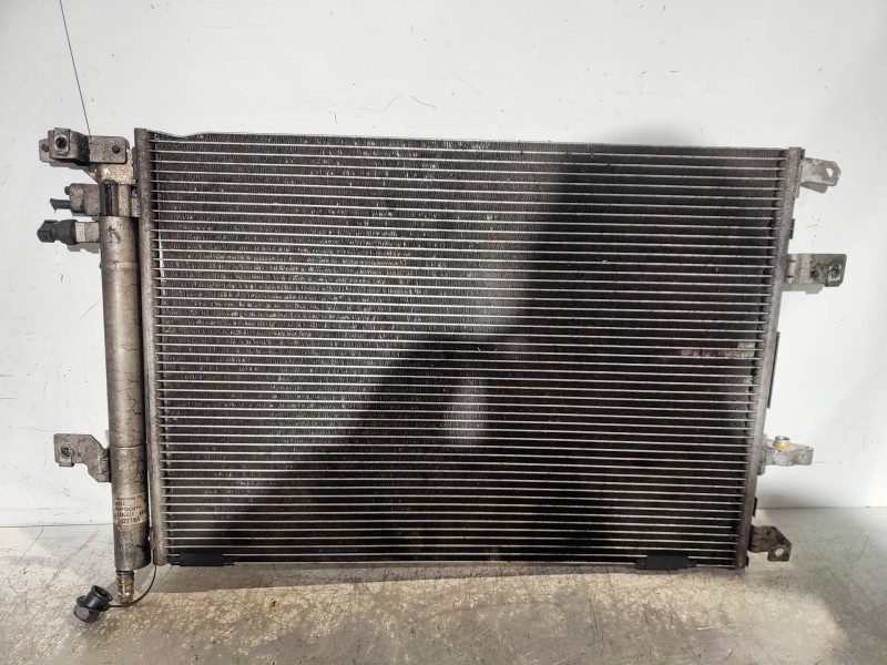 Recambio de condensador / radiador aire acondicionado para volvo xc70 2.4 diesel cat referencia OEM IAM 879763T  