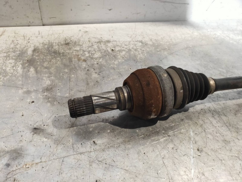 Recambio de transmision trasera derecha para volvo xc70 2.4 diesel cat referencia OEM IAM 0153051677012  