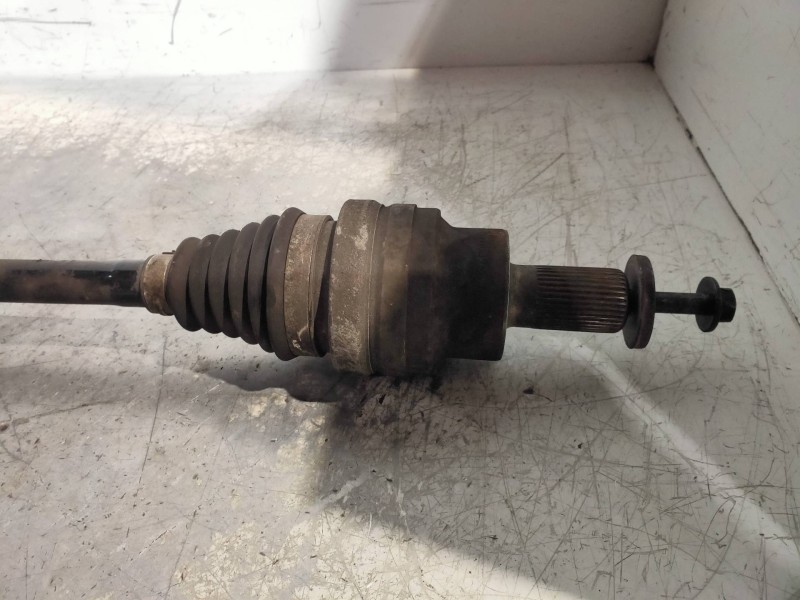 Recambio de transmision trasera derecha para volvo xc70 2.4 diesel cat referencia OEM IAM 0153051677012  