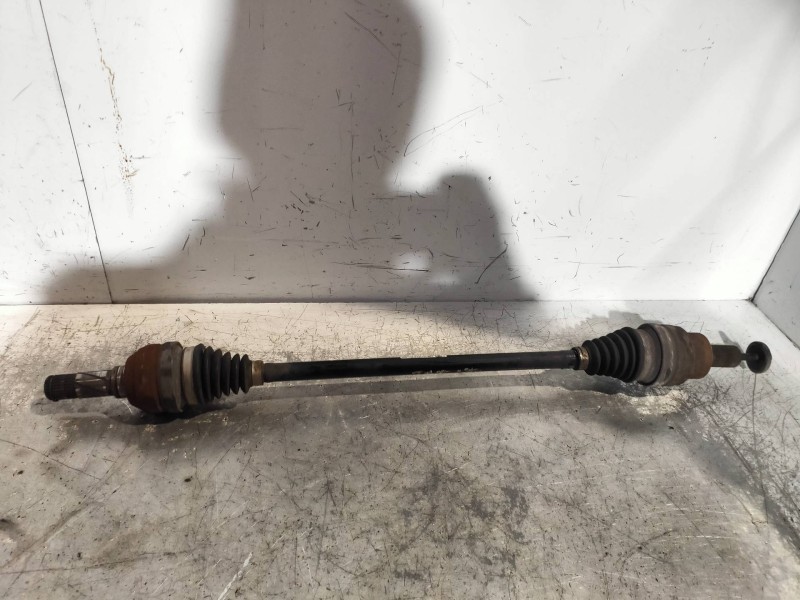 Recambio de transmision trasera izquierda para volvo xc70 2.4 diesel cat referencia OEM IAM 0153051677012 T050620 