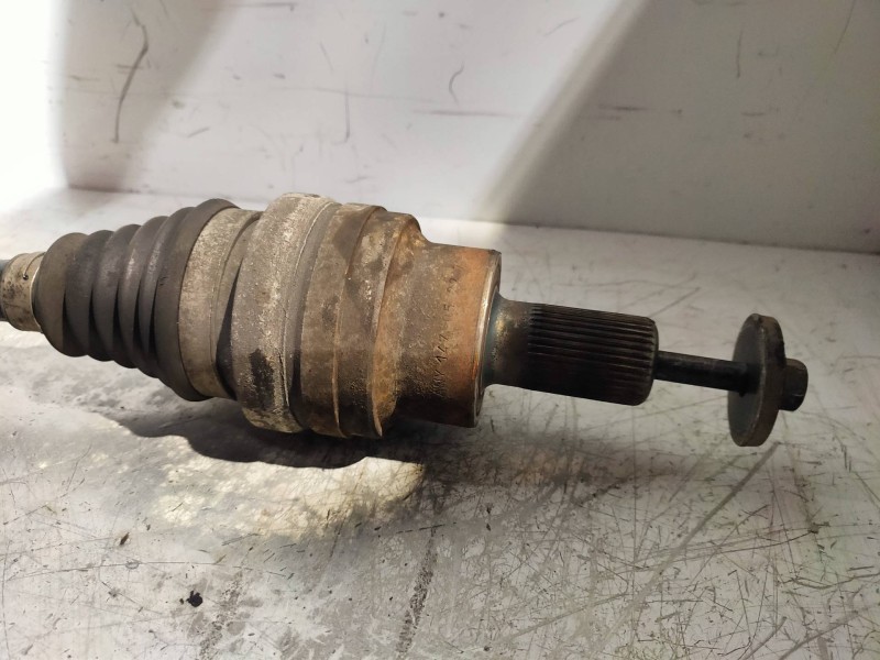 Recambio de transmision trasera izquierda para volvo xc70 2.4 diesel cat referencia OEM IAM 0153051677012 T050620 