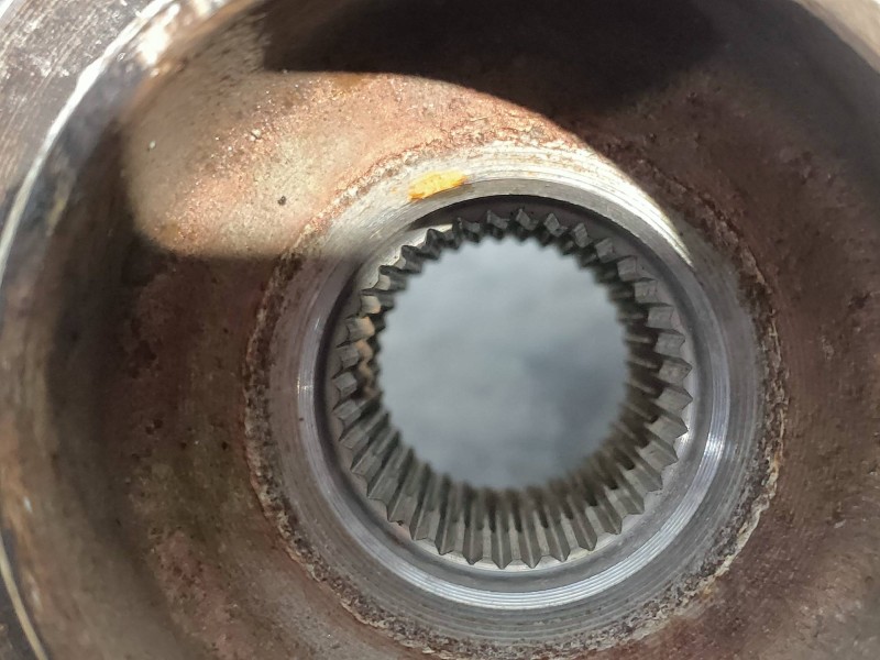 Recambio de mangueta trasera derecha para volvo xc70 2.4 diesel cat referencia OEM IAM 30714258  