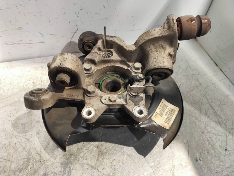 Recambio de mangueta trasera izquierda para volvo xc70 2.4 diesel cat referencia OEM IAM 30714258  
