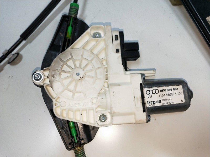 Recambio de elevalunas delantero izquierdo para audi a4 avant (8k5) (2008) referencia OEM IAM 8K0959801 8K0837461 4P Recambio de elevalunas delantero izquierdo para audi a4 avant (8k5) (2008) referencia OEM IAM 8K0959801 8K0837461 4P