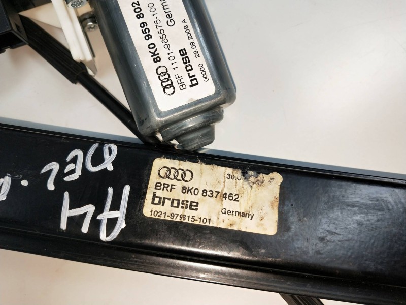 Recambio de elevalunas delantero derecho para audi a4 ber. (b8) referencia OEM IAM 8K0959802 8K0837462 4P Recambio de elevalunas delantero derecho para audi a4 ber. (b8) referencia OEM IAM 8K0959802 8K0837462 4P