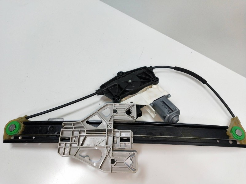 Recambio de elevalunas trasero izquierdo para audi a4 ber. (b8) referencia OEM IAM 8K0959811 8K08395461A 4P Recambio de elevalunas trasero izquierdo para audi a4 ber. (b8) referencia OEM IAM 8K0959811 8K08395461A 4P