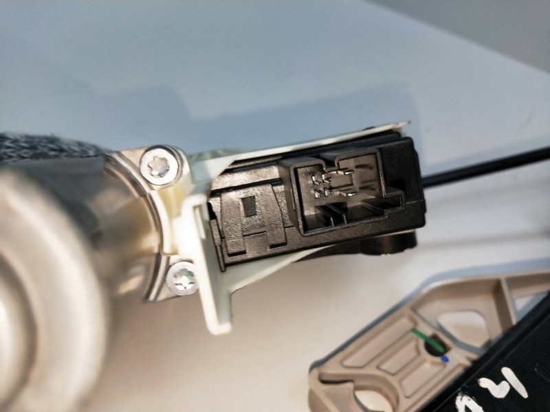 Recambio de elevalunas trasero izquierdo para audi a4 ber. (b8) referencia OEM IAM 8K0959811 8K08395461A 4P Recambio de elevalunas trasero izquierdo para audi a4 ber. (b8) referencia OEM IAM 8K0959811 8K08395461A 4P