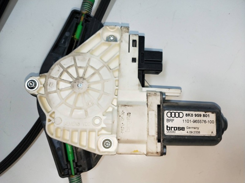 Recambio de elevalunas delantero izquierdo para audi a4 ber. (b8) referencia OEM IAM 8K0959801  4P Recambio de elevalunas delantero izquierdo para audi a4 ber. (b8) referencia OEM IAM 8K0959801  4P