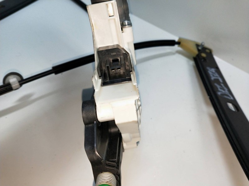 Recambio de elevalunas delantero izquierdo para audi a4 ber. (b8) referencia OEM IAM 8K0959801A 8K0837461 