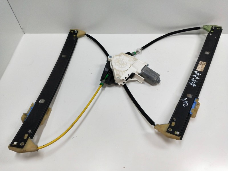 Recambio de elevalunas delantero derecho para audi a4 ber. (b8) referencia OEM IAM 8K0959802A 8K0837462 5P Recambio de elevalunas delantero derecho para audi a4 ber. (b8) referencia OEM IAM 8K0959802A 8K0837462 5P