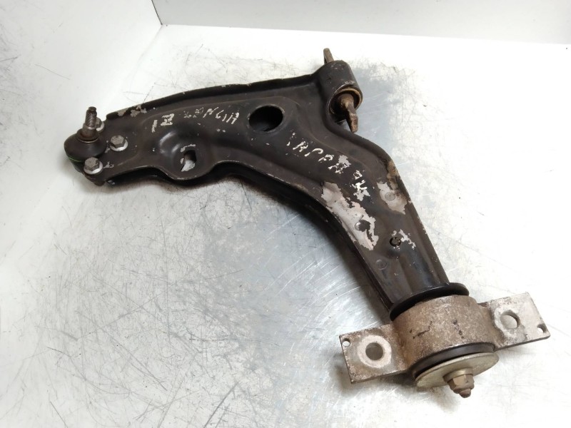 Recambio de brazo suspension inferior delantero izquierdo para lancia kappa berlina 2.4 turbodiesel referencia OEM IAM   