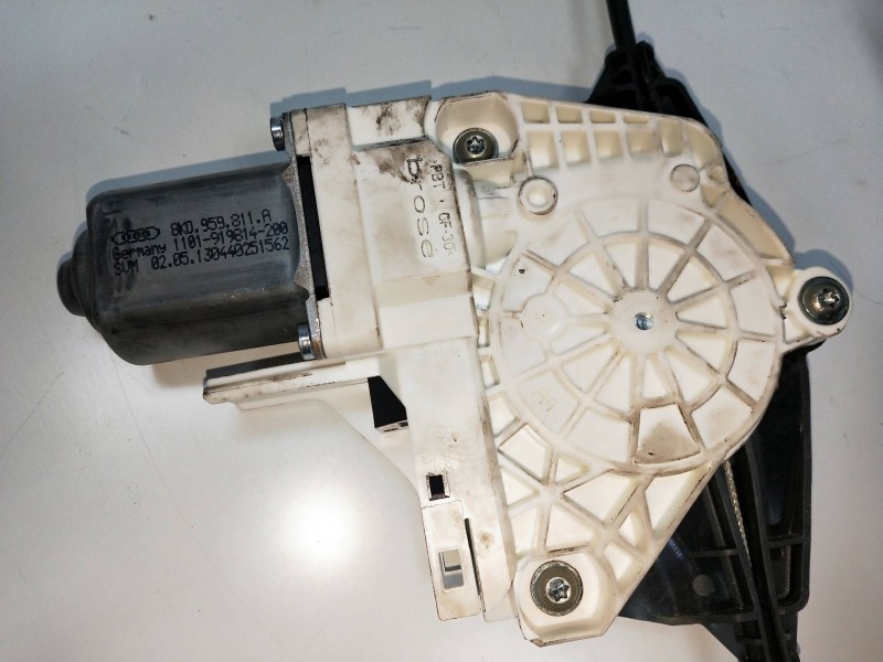 Recambio de elevalunas trasero izquierdo para audi a4 avant (8k5) (2008) 2.0 16v tdi referencia OEM IAM 8K0959811A 8K0839461A 4P