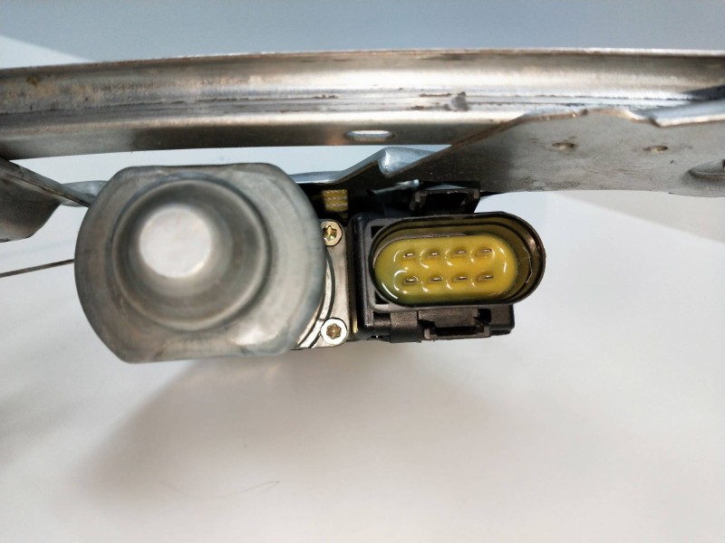 Recambio de elevalunas trasero derecho para audi a6 berlina (c4) referencia OEM IAM   