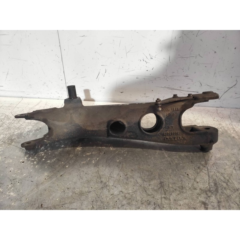 Recambio de brazo suspension superior trasero izquierdo para volvo xc70 2.4 diesel cat referencia OEM IAM 30647013  