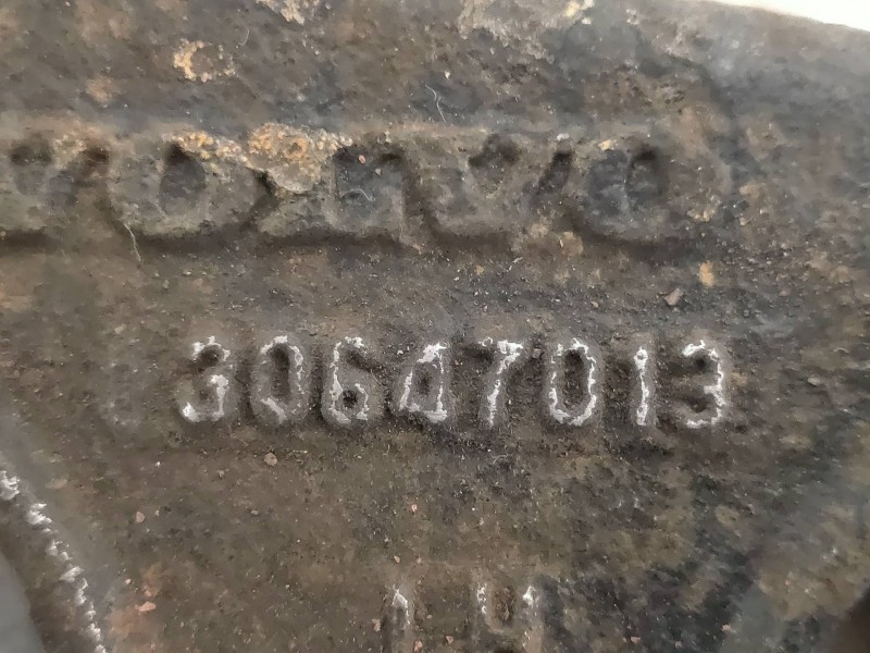 Recambio de brazo suspension superior trasero izquierdo para volvo xc70 2.4 diesel cat referencia OEM IAM 30647013  