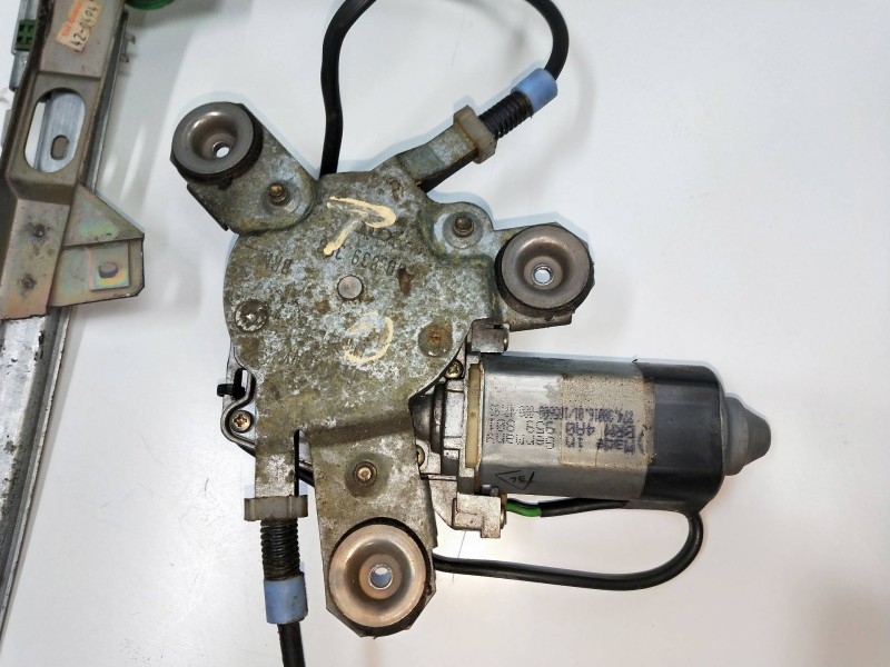 Recambio de elevalunas trasero derecho para audi a8 (d2) referencia OEM IAM 4D959802  4P