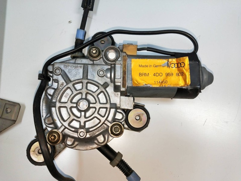 Recambio de elevalunas trasero derecho para audi a8 (d2) referencia OEM IAM 4D959802  4P