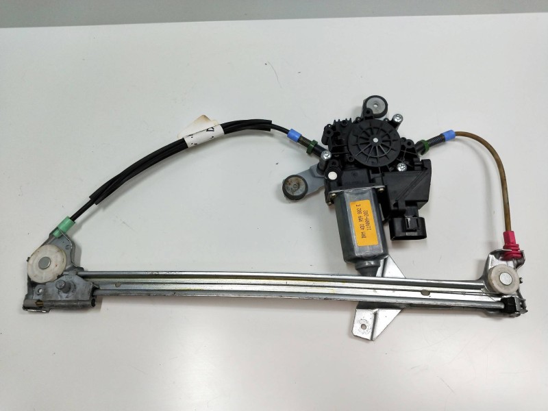 Recambio de elevalunas delantero derecho para audi a8 (d2) referencia OEM IAM 4D0959802E  4P Recambio de elevalunas delantero derecho para audi a8 (d2) referencia OEM IAM 4D0959802E  4P